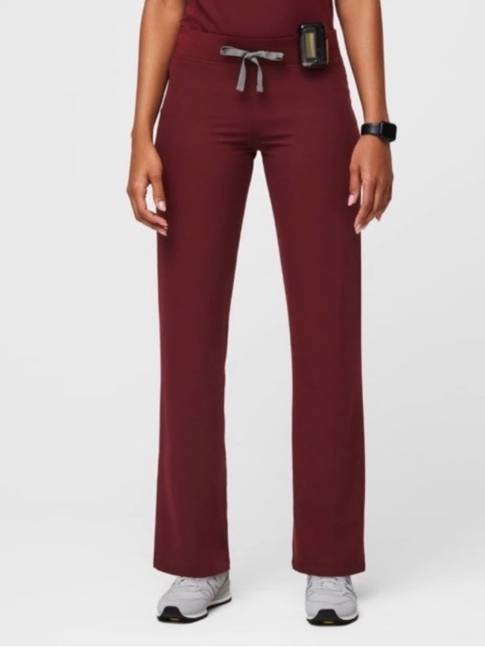 M/Tall Figs Women's Livingston Scrub Pants in Wine
